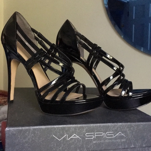 Via Spiga Shoes - Via Spiga Gorgeous patent leather platform heels.